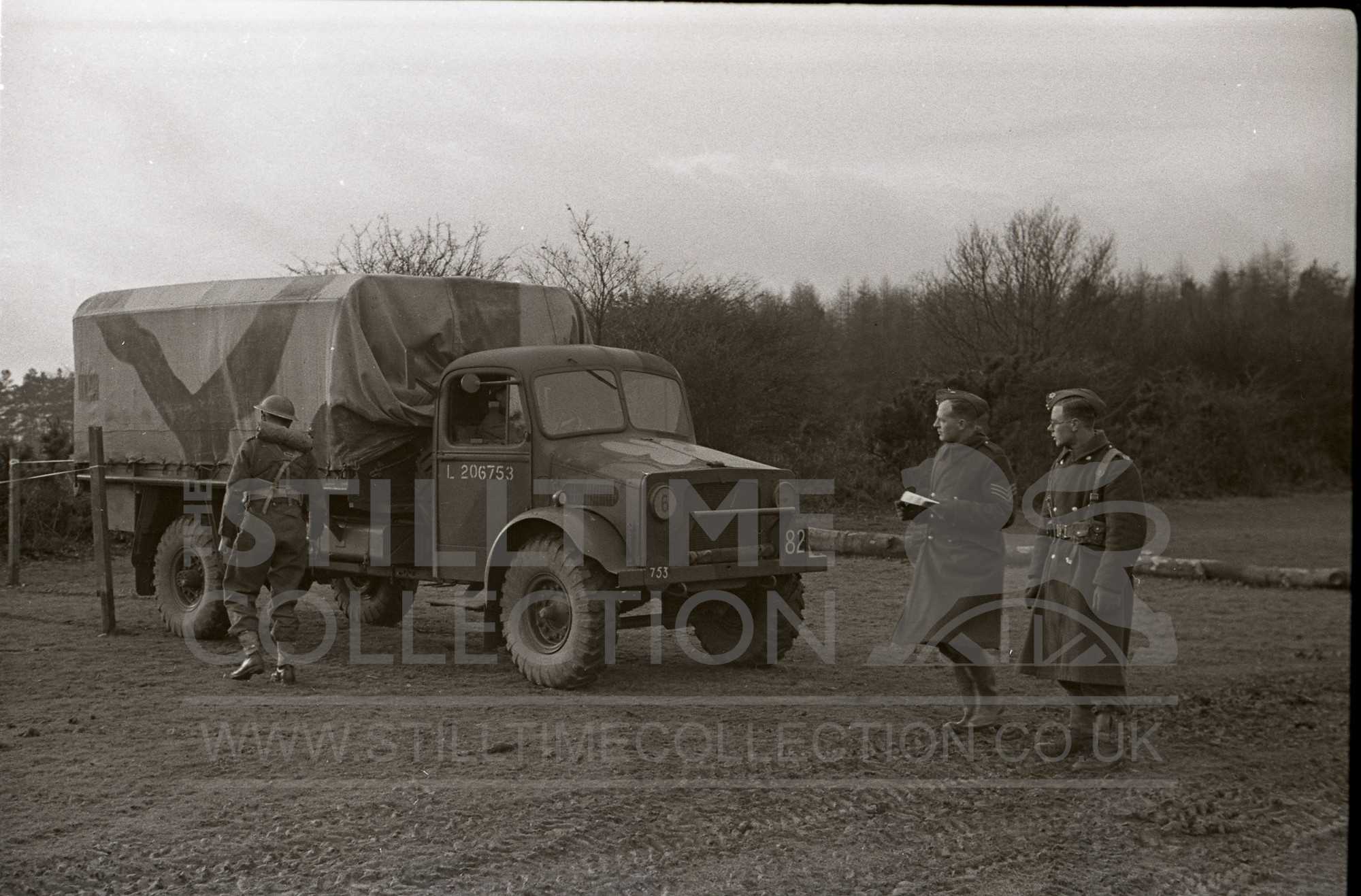tpt transport truck lorry wagon bedford military soldier war army ww2
