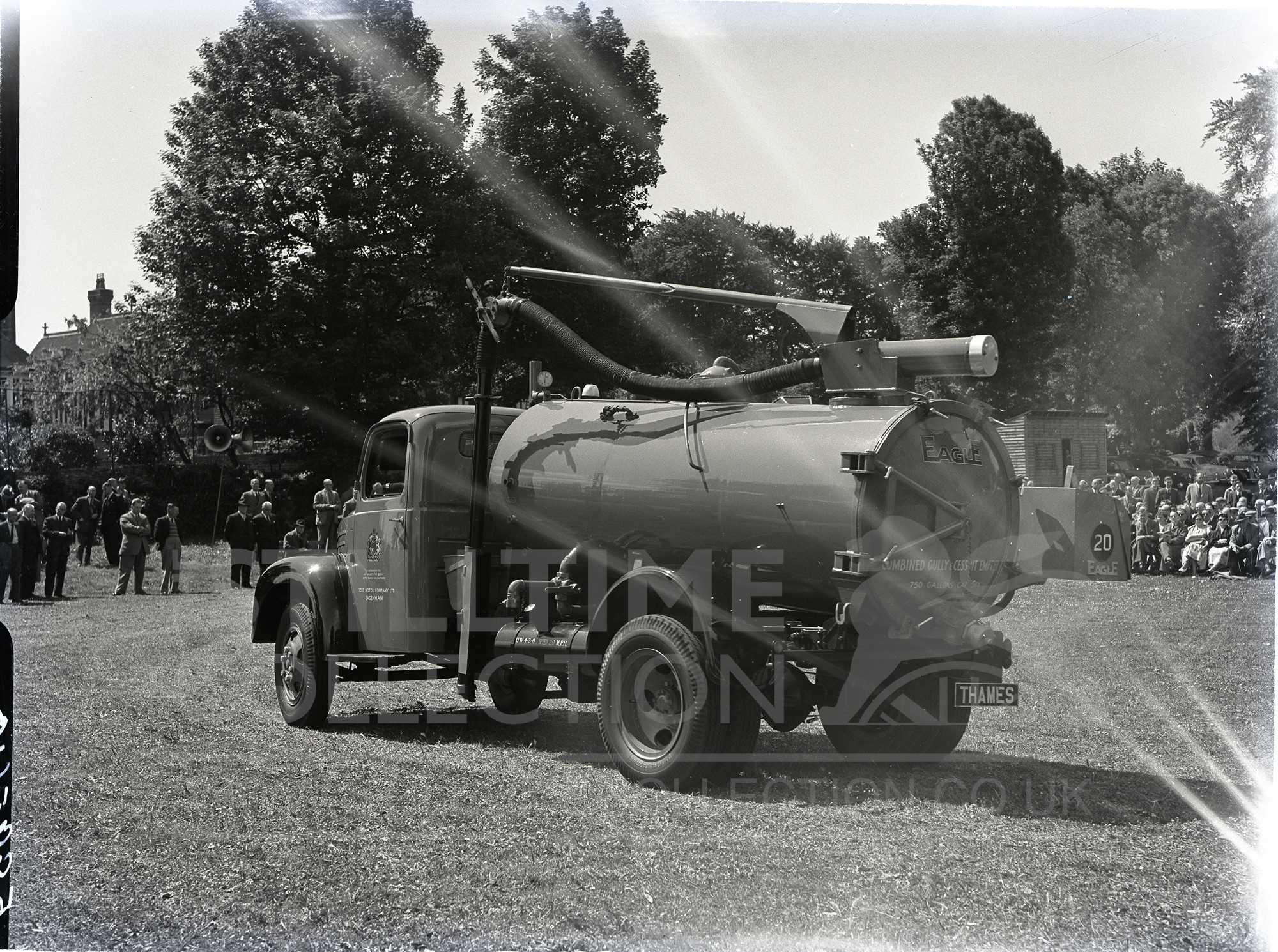 tpt transport truck lorry wagon ford gully sucker waste rubbish trash