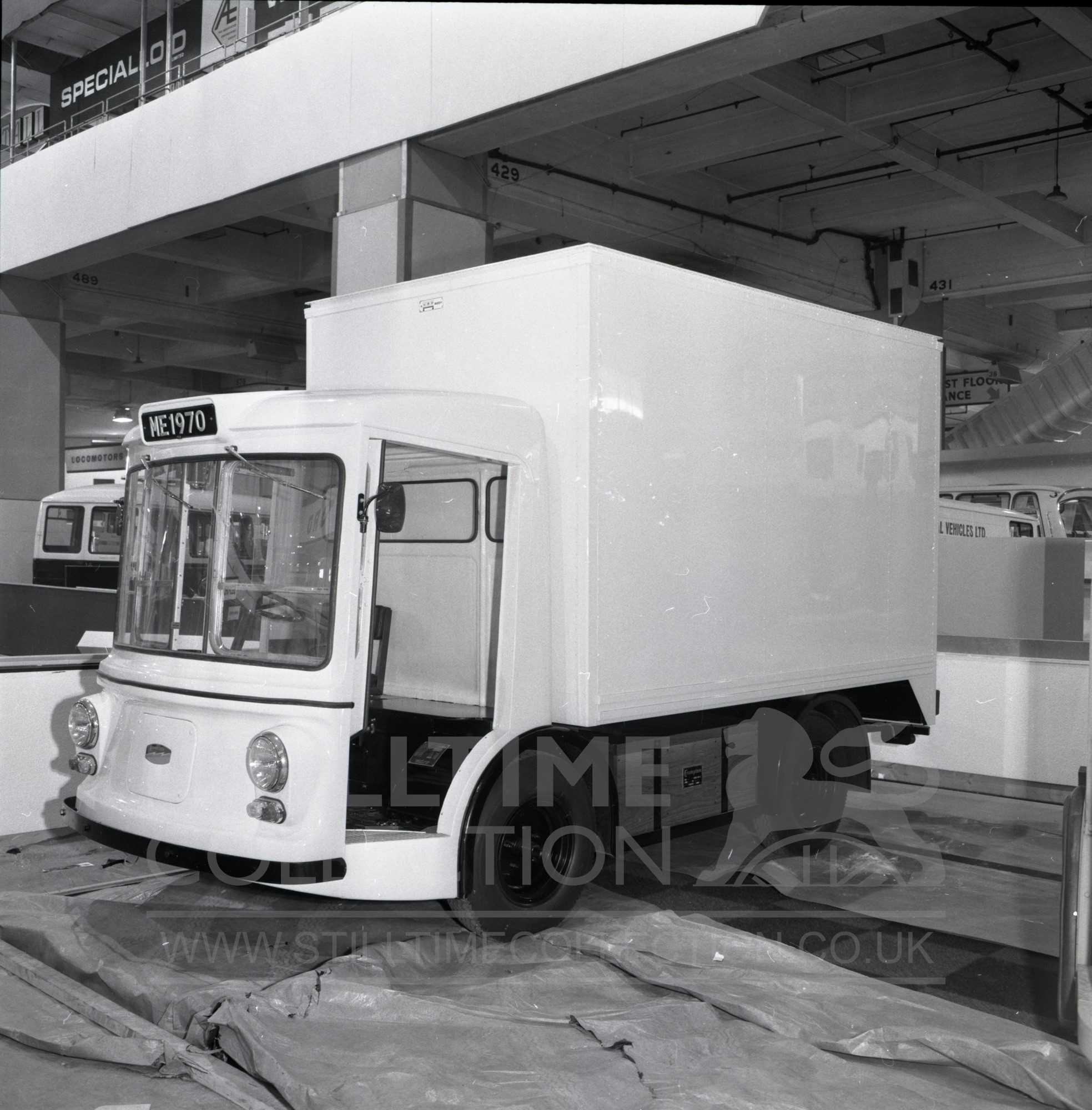 tpt transport truck lorry wagon motor engine show presentation