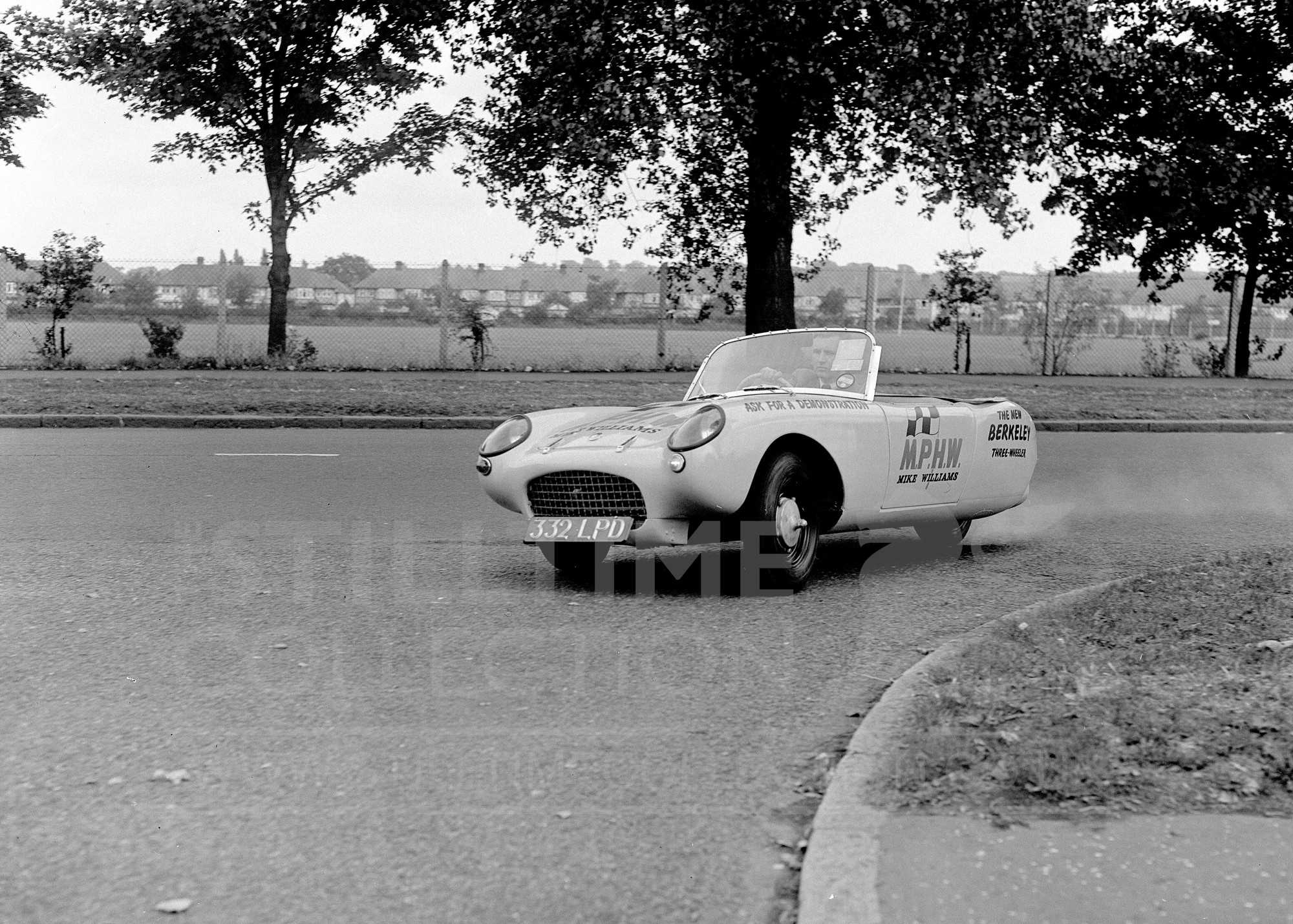 tpt car trike reliant bubble car microcar The Stilltime Collection